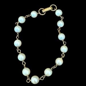 Vintage 7mm Genuine Pearl Station Bead Bracelet 8” Gold Tone Classic Jewelry